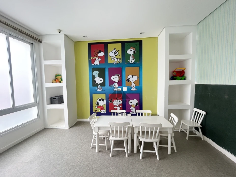 APARTAMENTO Á VENDA AO LADO DO LAGO IGAPÓ