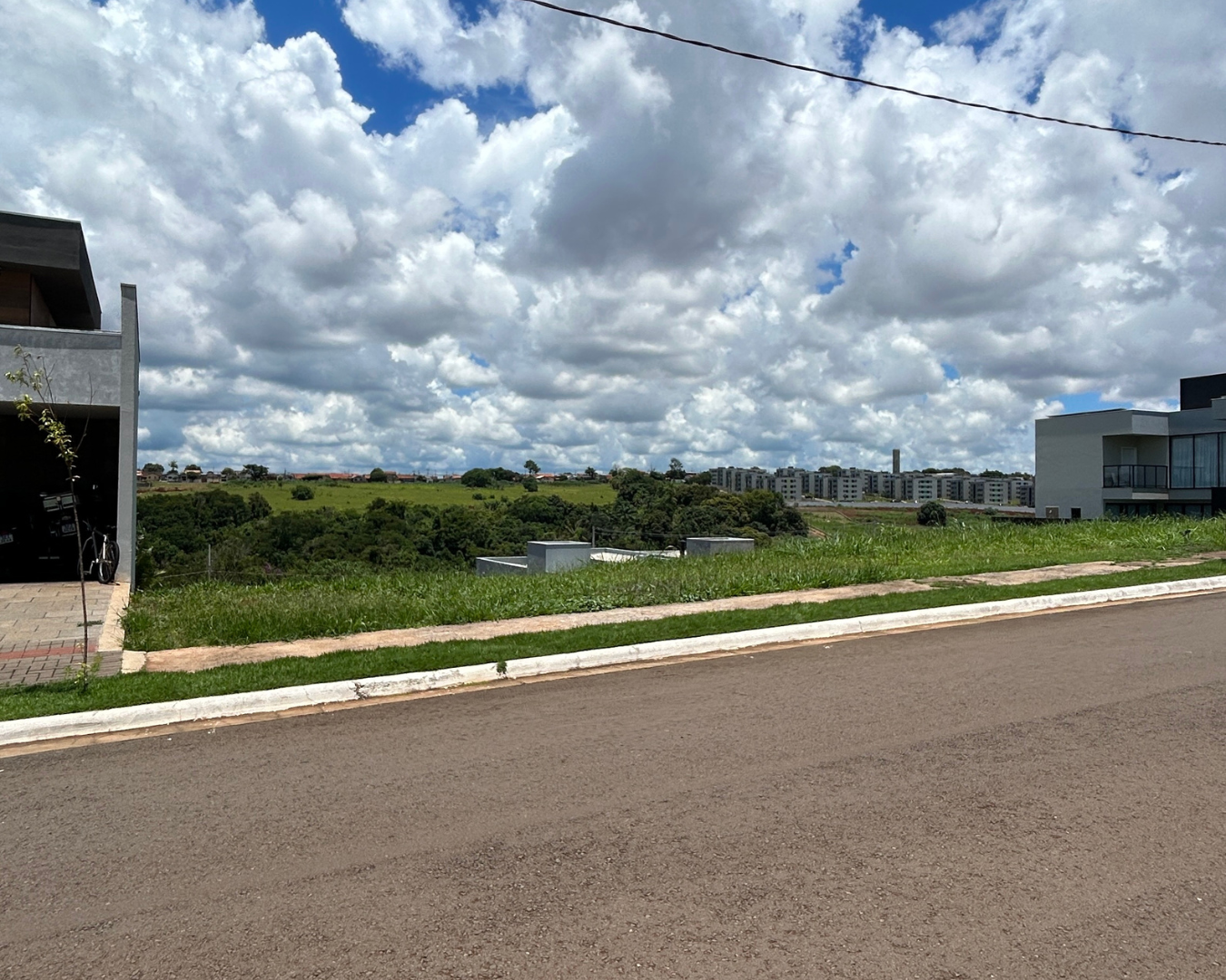 CONDOMÍNIO  ARAGUARI