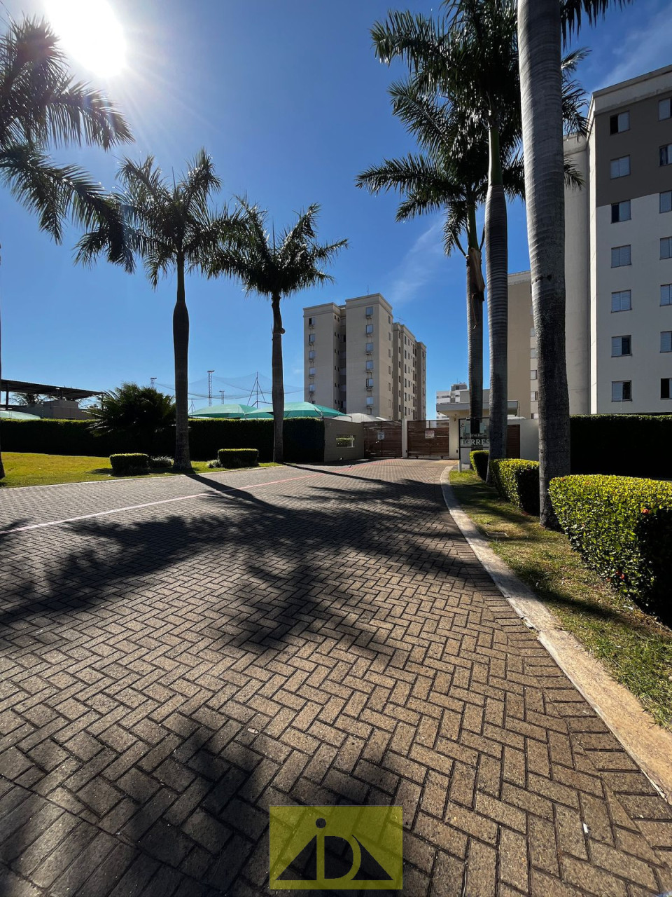 APARTAMENTO Á VENDA PORTAL DAS TORRES