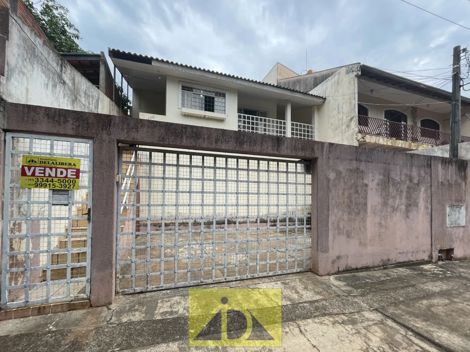 SOBRADO A VENDA BANCÁRIOS