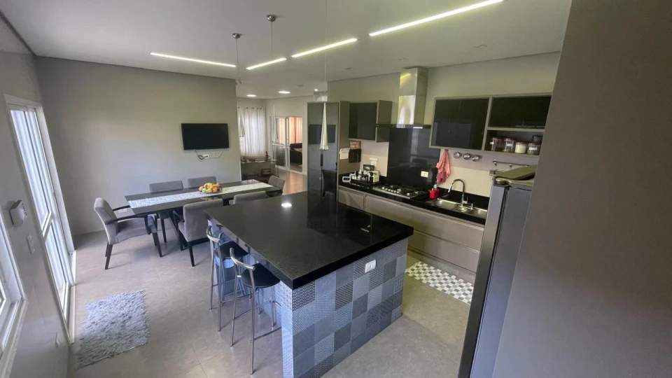 CASA A VENDA JD MEDITERRANEO