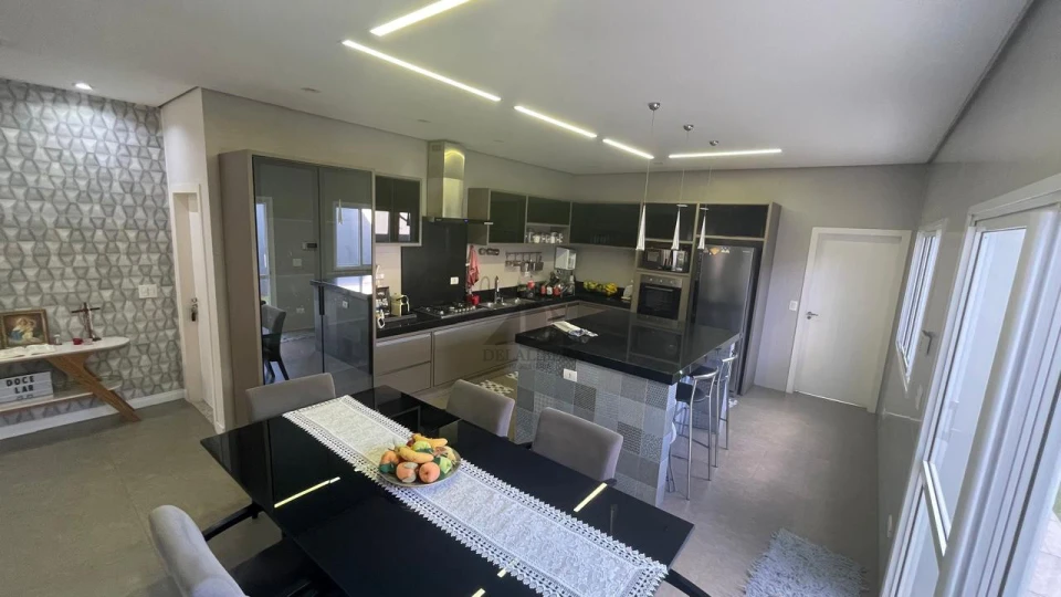 CASA A VENDA JD MEDITERRANEO