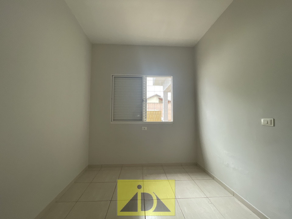 CASA  A VENDA BERNARDO TRINDADE