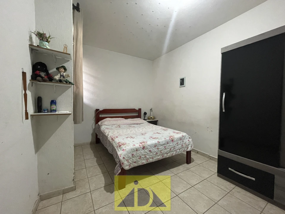 SOBRADO A VENDA BANCÁRIOS