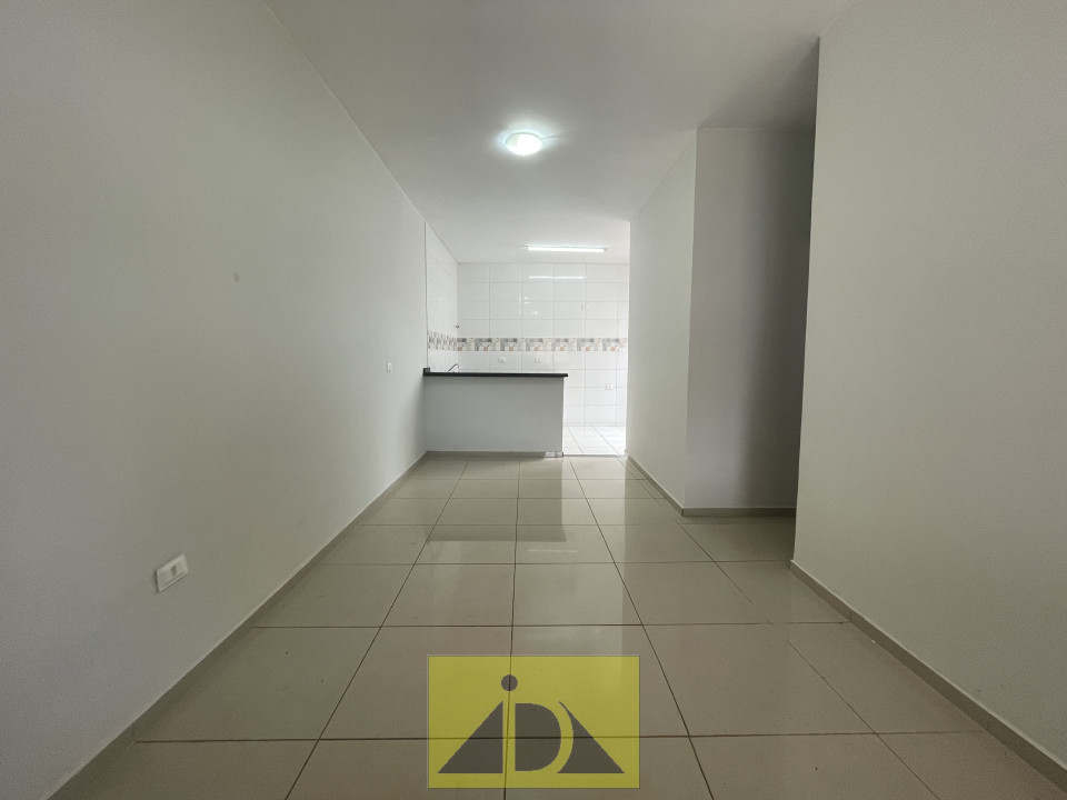 CASA  A VENDA BERNARDO TRINDADE