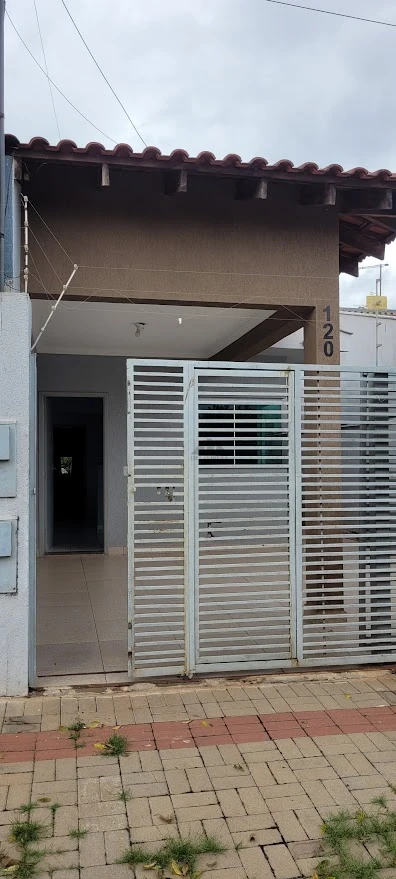 CASA GEMINADA A VENDA