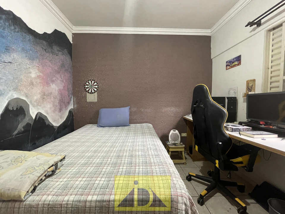 SOBRADO A VENDA BANCÁRIOS