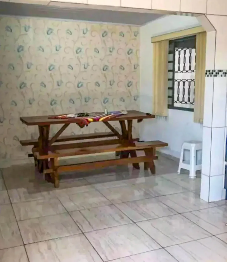 Casa a venda na zona norte