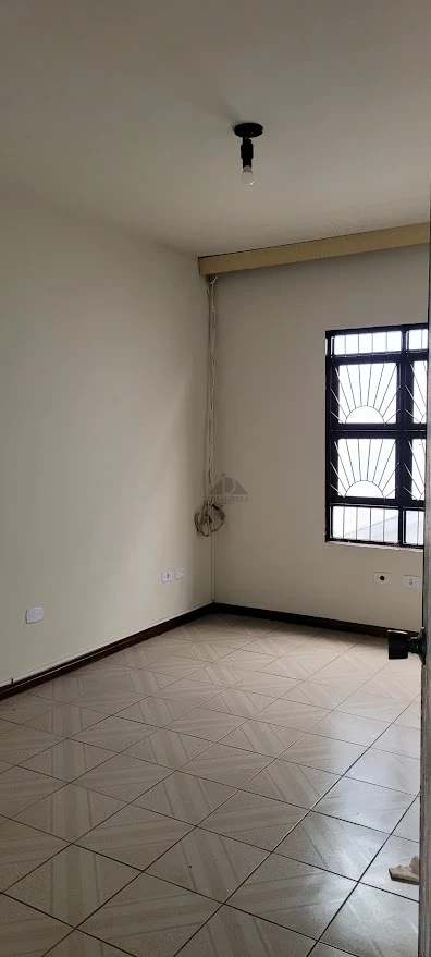 CASA A VENDA CHAMPAGNAT