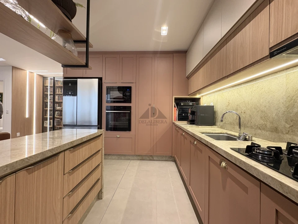 APARTAMENTO ED. TAY