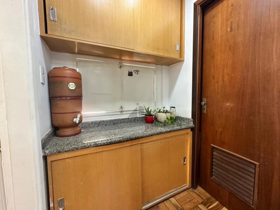 SALA COMERCIAL ED.METROPOLE