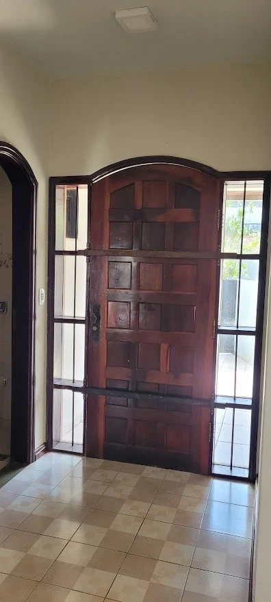 CASA A VENDA CHAMPAGNAT