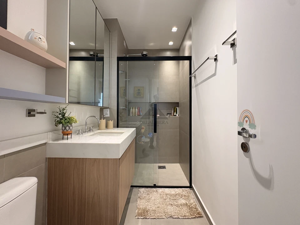 APARTAMENTO ED. TAY