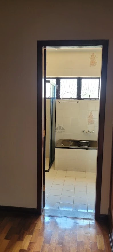 CASA A VENDA CHAMPAGNAT