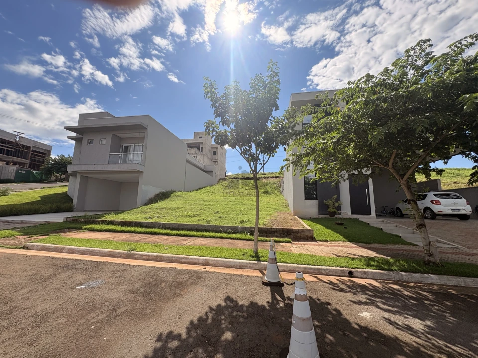 TERRENO A VENDA PARQUE TAUÁ