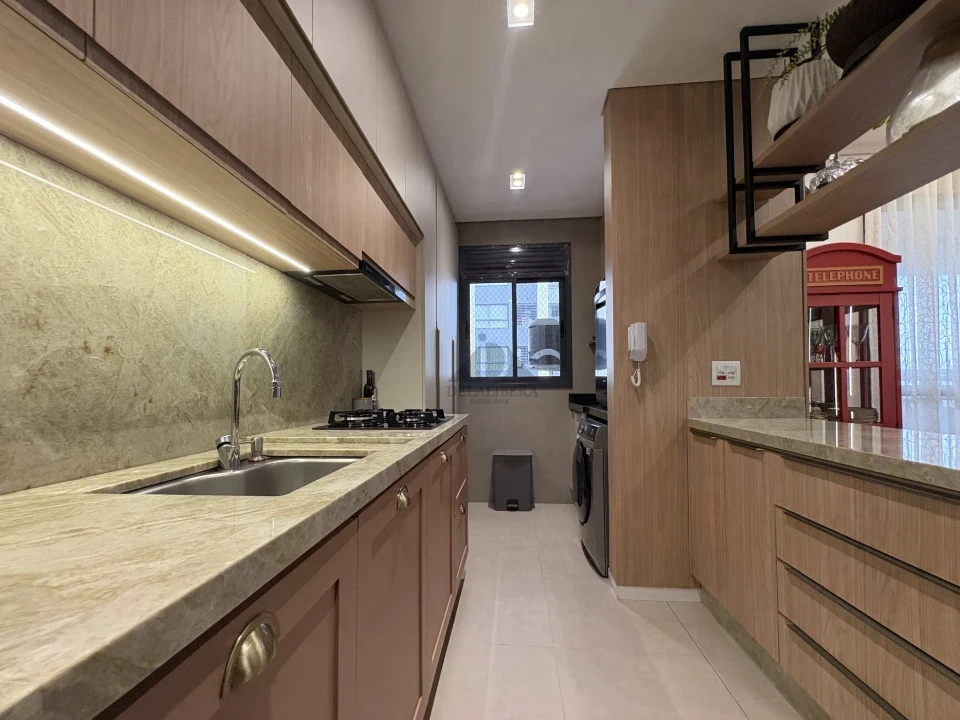 APARTAMENTO ED. TAY