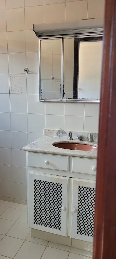 CASA A VENDA CHAMPAGNAT