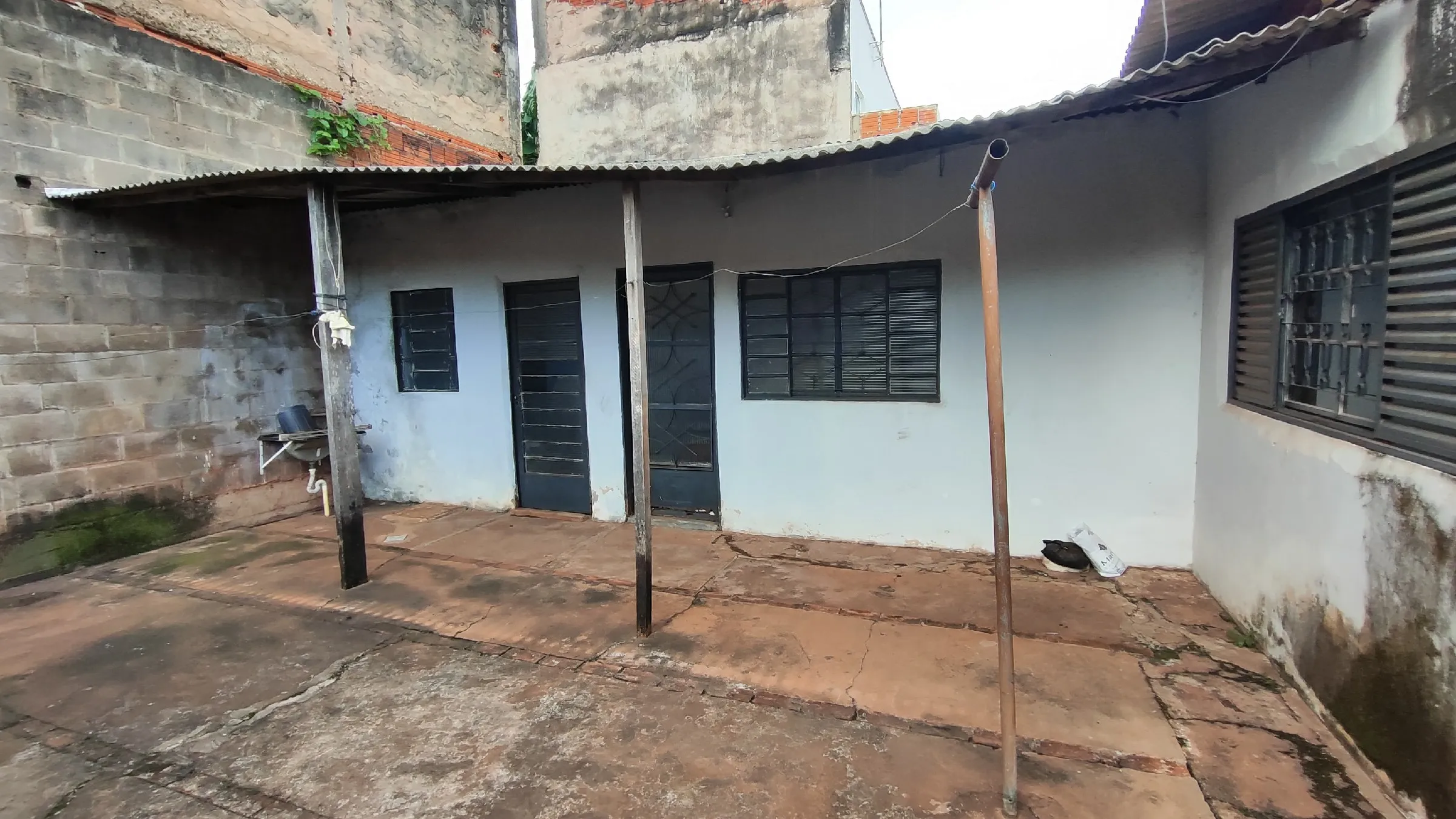 Casa À Venda Cdhu Barra Bonita