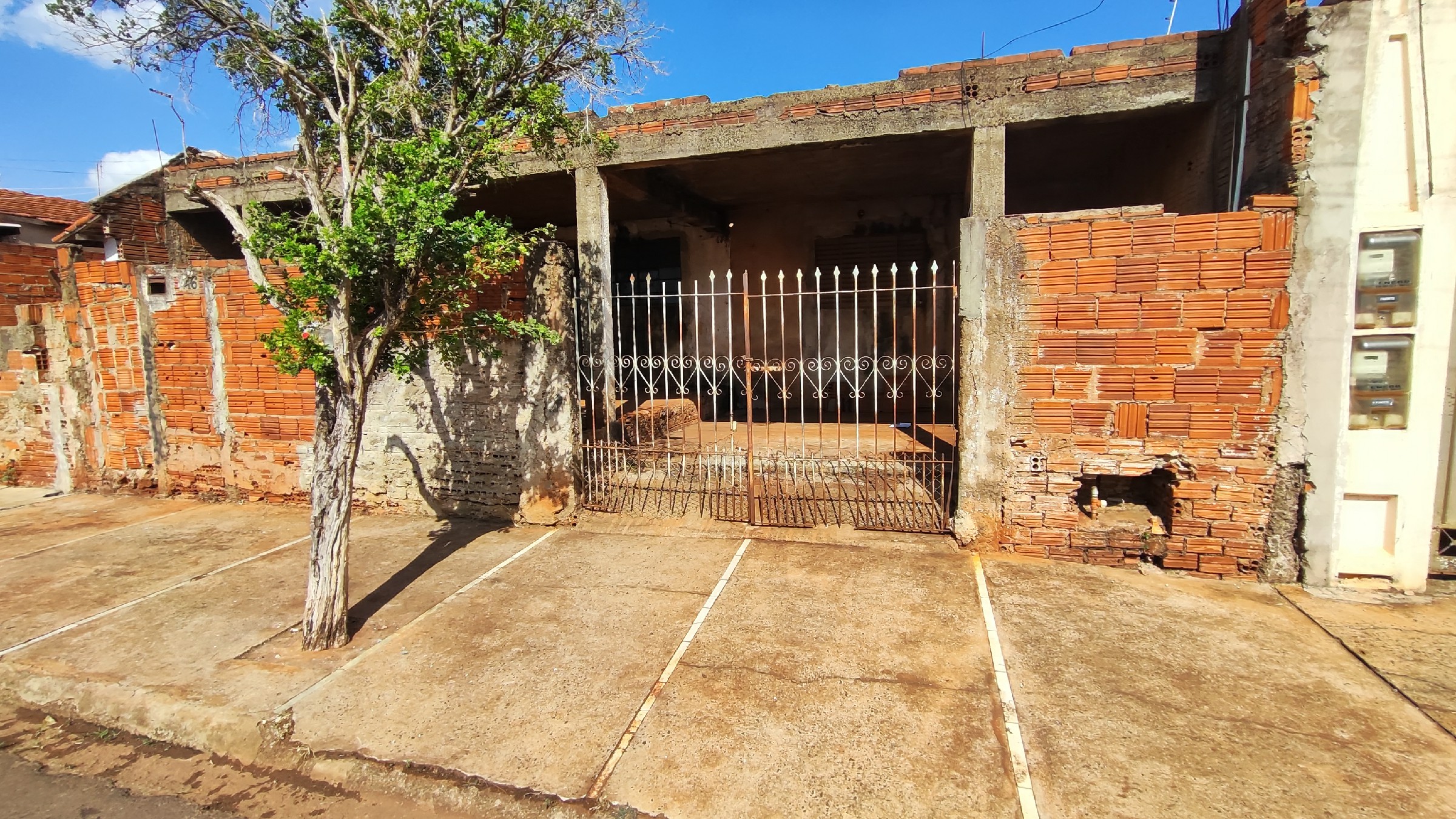 Casa à venda CDHU Barra Bonita