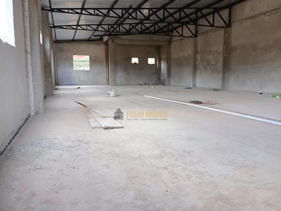 Imagens do imóveis Barracão Comercial - 02 andares