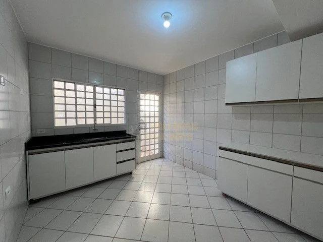 Imagens do imóveis CASA - BAIRRO JARDIM PRESIDENTE