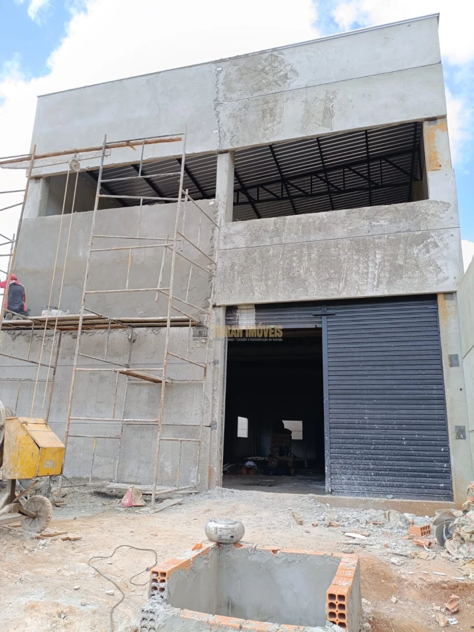 Imagens do imóveis Barracão Comercial - 02 andares