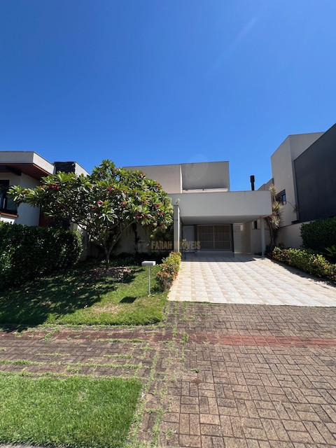 Condomínio Alphaville  - 2