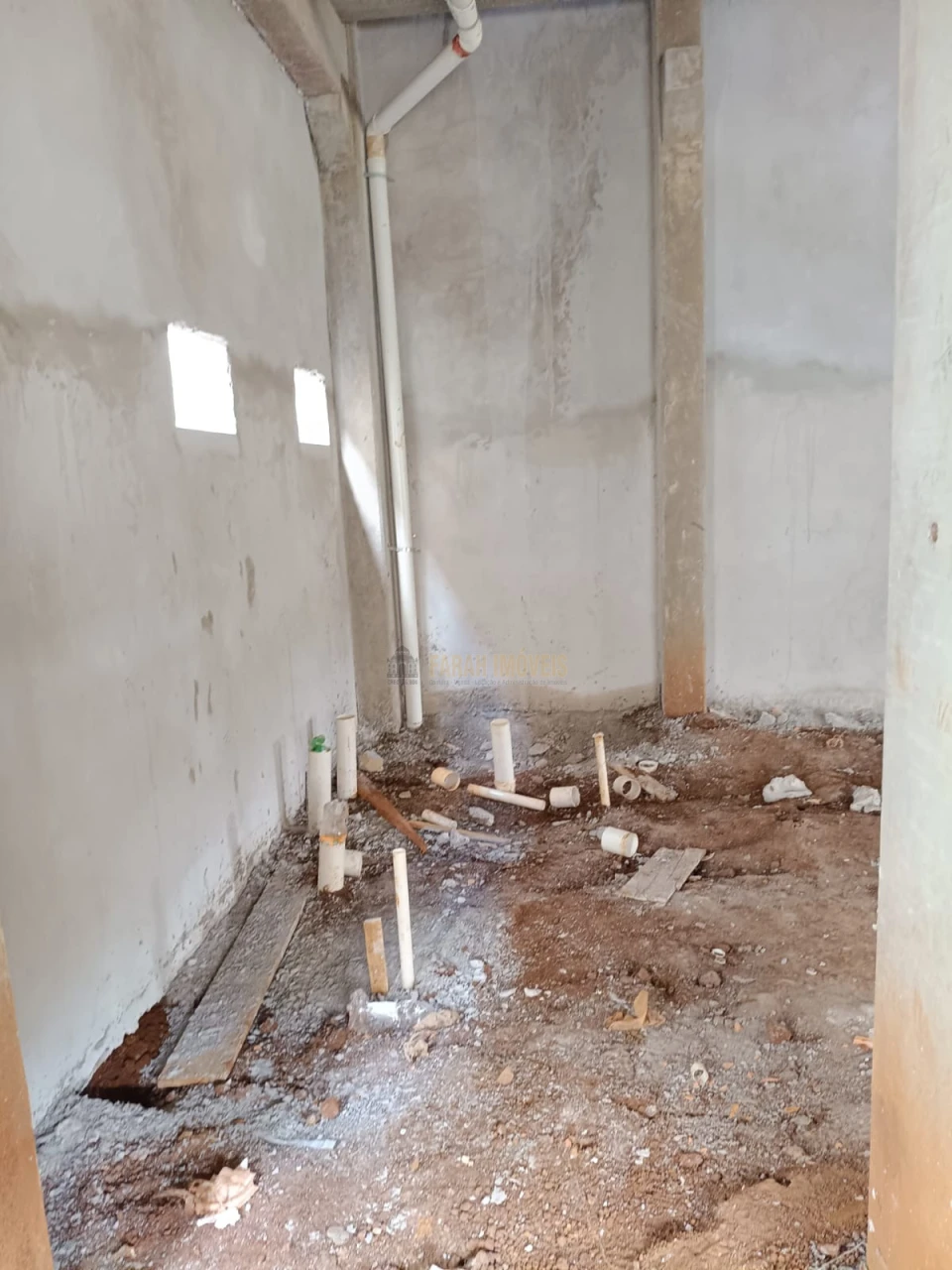 Imagens do imóveis Barracão Comercial - 02 andares