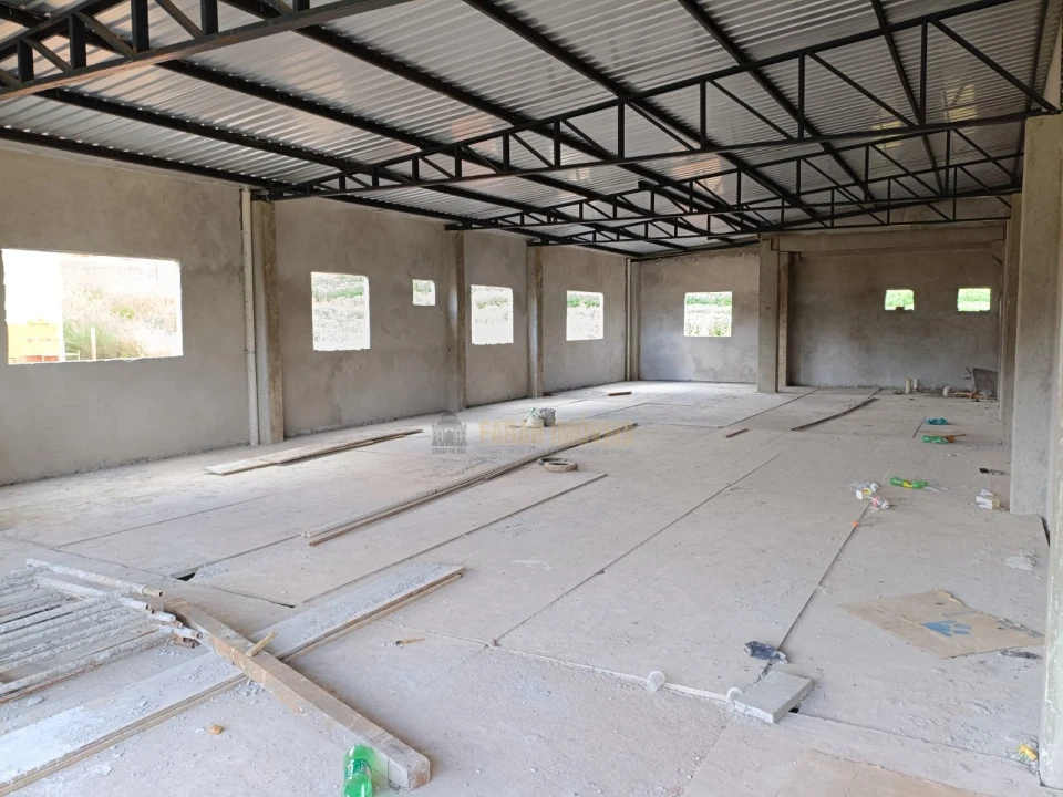 Imagens do imóveis Barracão Comercial - 02 andares