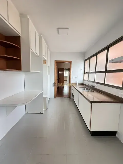Imagens do imóveis EDIFÍCIO TERRA DOS IMIGRANTES