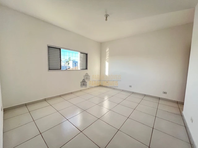 Imagens do imóveis CASA - BAIRRO PORTAL VERSALLES 1