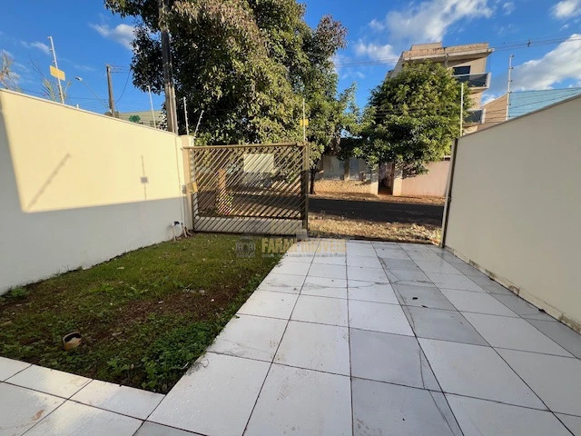 Imagens do imóveis CASA - BAIRRO PORTAL VERSALLES 1