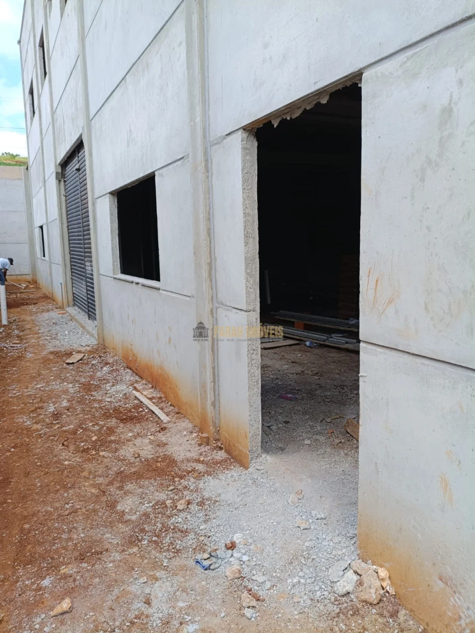 Imagens do imóveis Barracão Comercial - 02 andares