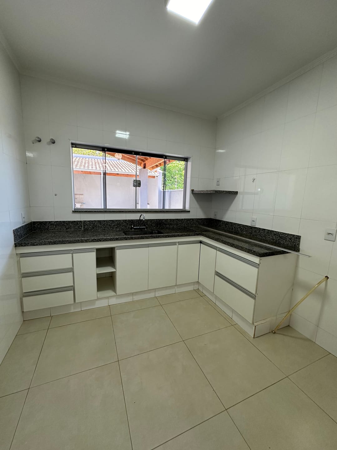 Imagens do imóveis Casa Térrea Com Três Quartos sendo Duas Suítes Jardim Longato Mogi Mirim SP