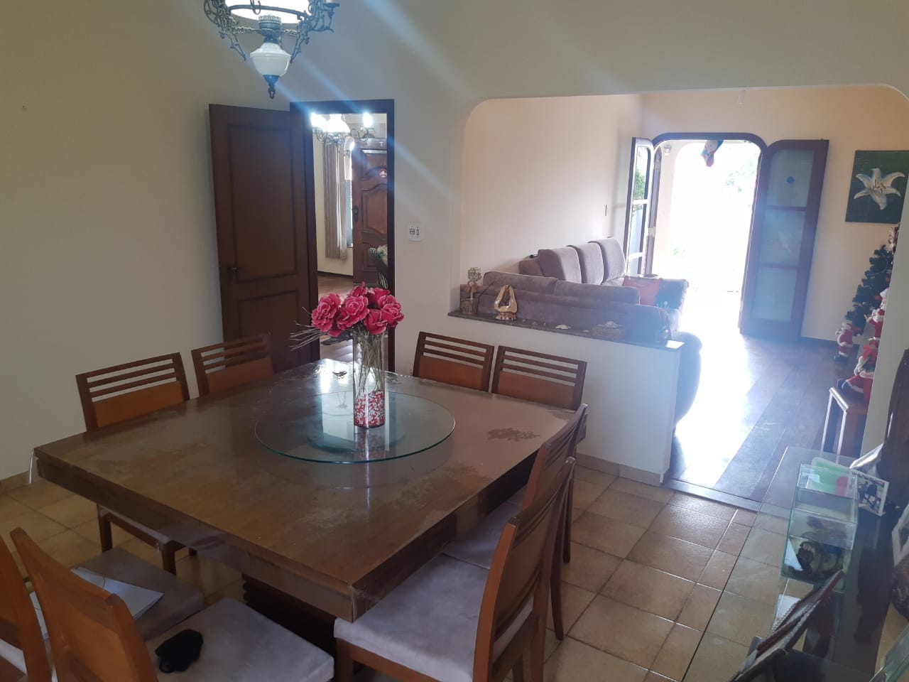 Imagens do imóveis Casa de esquina com edícula, reformada, Jardim Vila Melo, Bairro Santa Cruz,  Mogi Mirim, SP