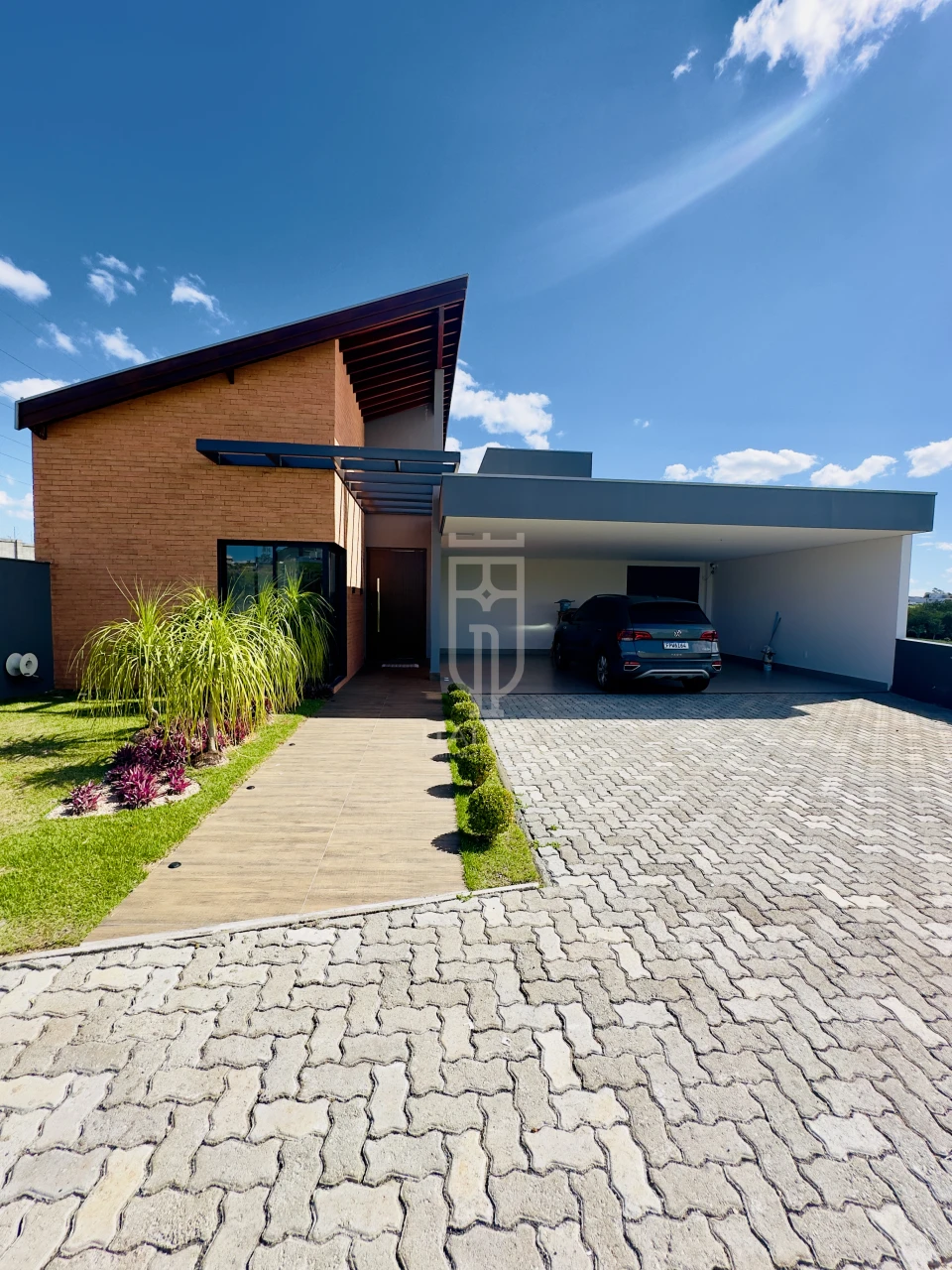 Imagens do imóveis Casa Térrea no Condomínio Flor D'Aldeia Mogi Mirim com piscina e 3 suítes