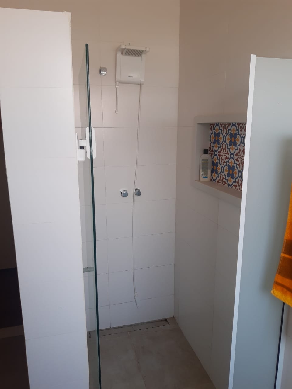 Imagens do imóveis Casa de esquina com edícula, reformada, Jardim Vila Melo, Bairro Santa Cruz,  Mogi Mirim, SP