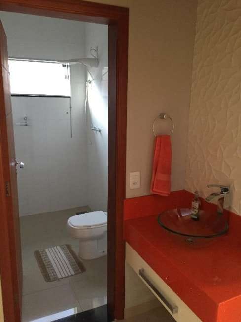 Imagens do imóveis Casa Térrea com 3 quartos e churrasqueira e 2 vagas cobertas em Ótima Localização no Residencial do Bosque, Mogi Mirim, SP