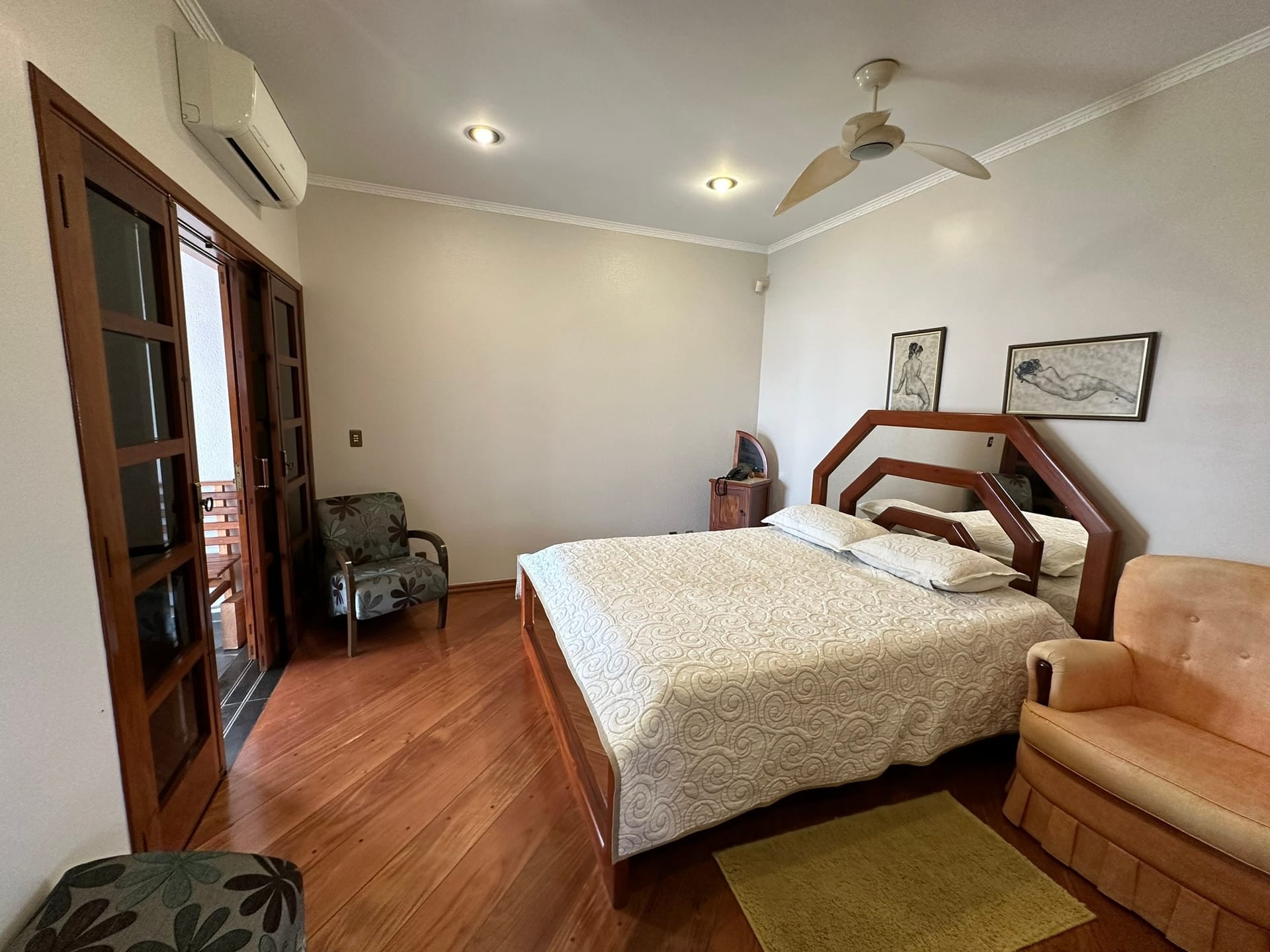 Imagens do imóveis CASA COM 3 SUÍTES E PISCINA À VENDA JARDIM ÁUREA MOGI MIRIM, SP