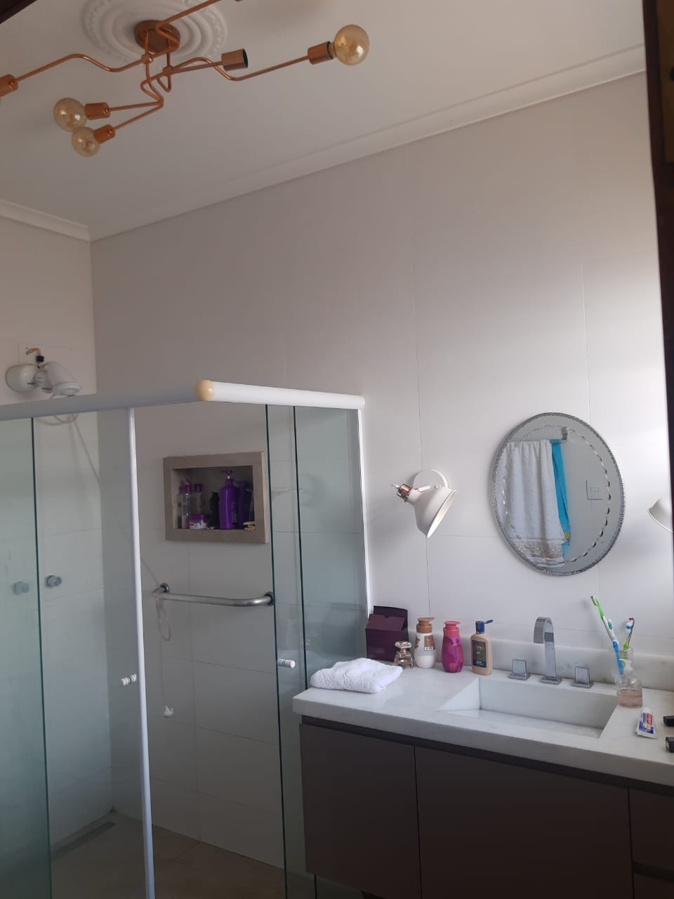 Imagens do imóveis Casa de esquina com edícula, reformada, Jardim Vila Melo, Bairro Santa Cruz,  Mogi Mirim, SP