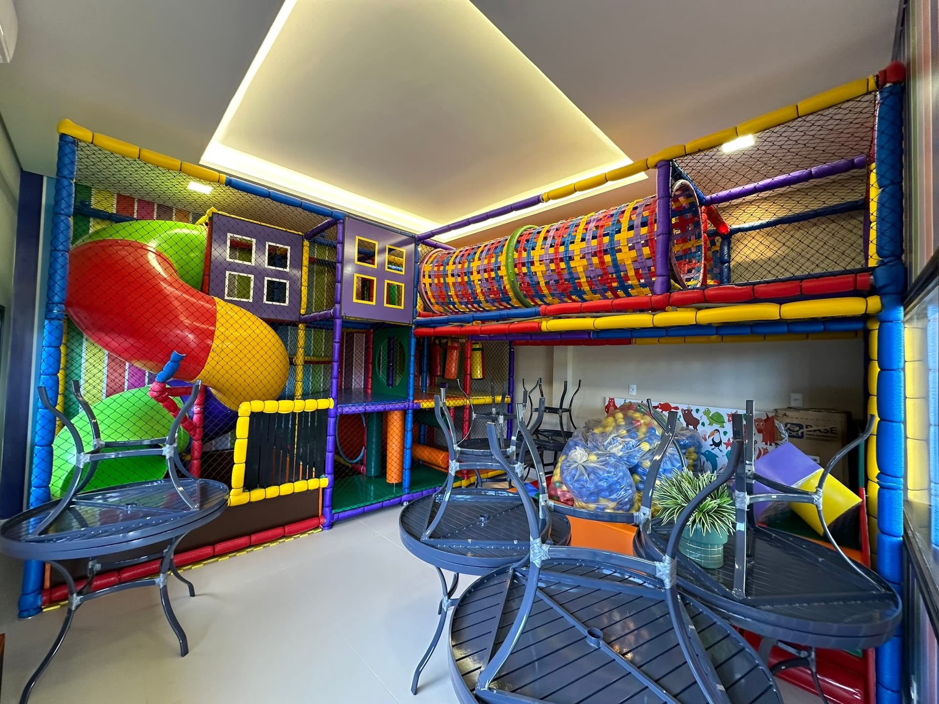 Imagens do imóveis Lotes Terreno Condomínio Flor D'Aldeia, Fase 1 e Fase 2 Baixa Mogiana Mogi Mirim, SP