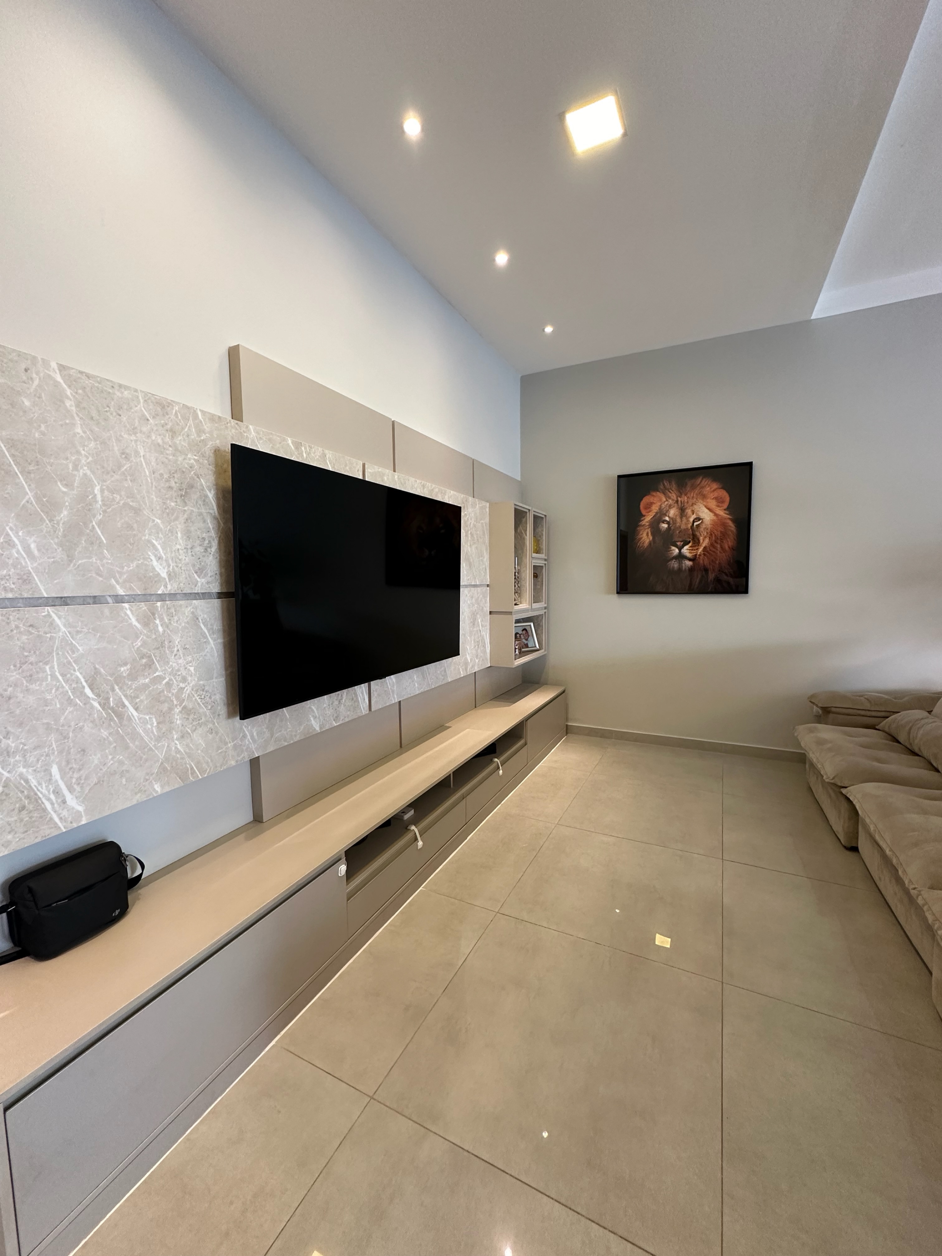 Imagens do imóveis Casa térrea com piscina em condomínio à Venda, Residencial Portal do Lago, Mogi Mirim, SP