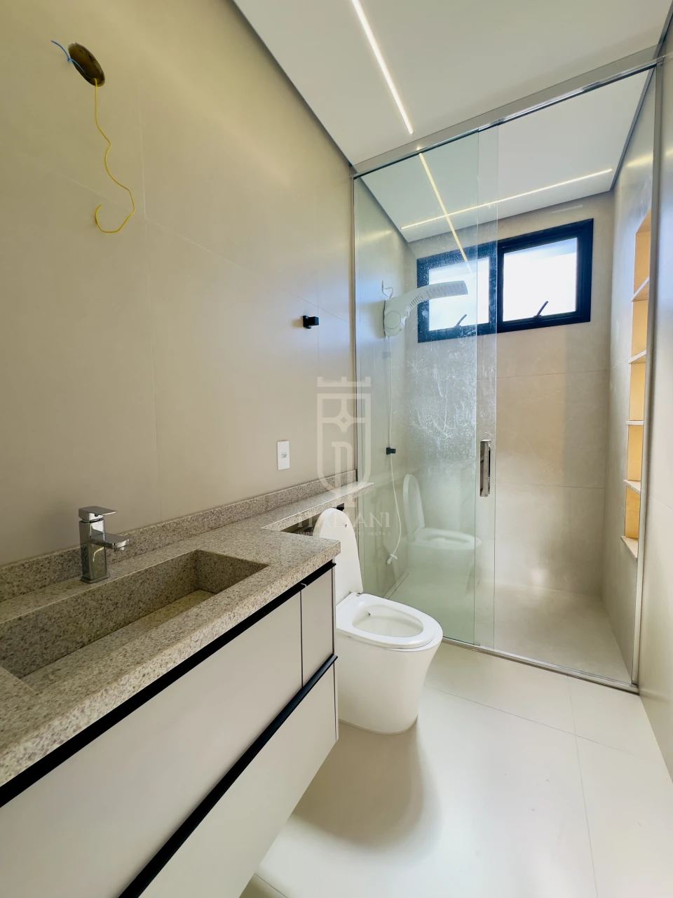 Imagens do imóveis Casa Térrea no Condomínio Flor D'Aldeia Mogi Mirim com piscina e 3 suítes