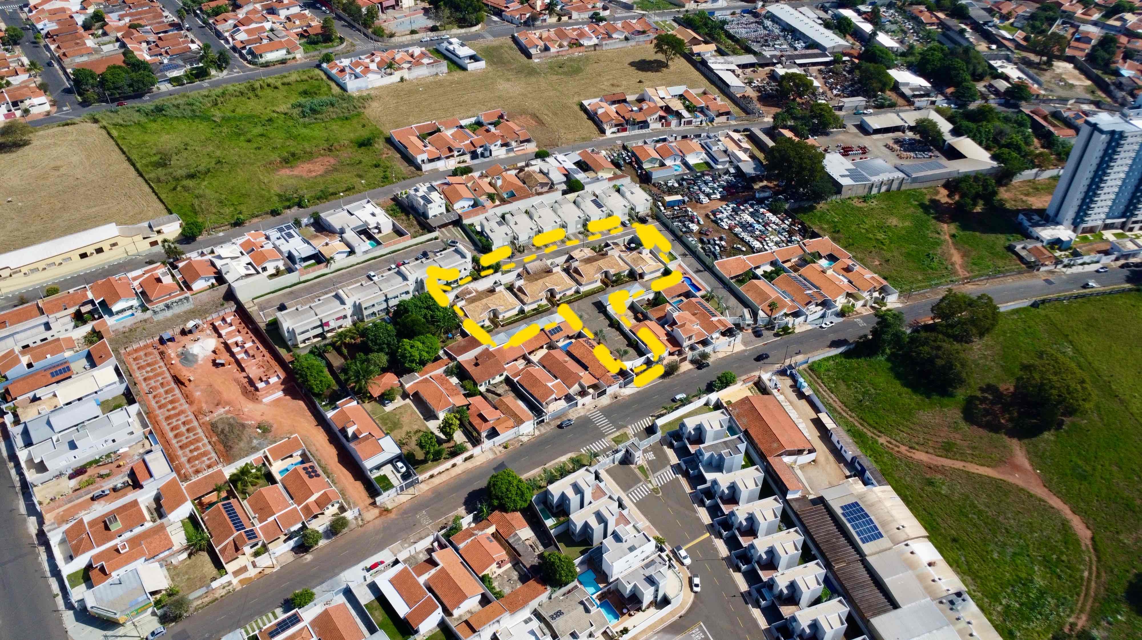 Imagens do imóveis Casa em condomínio à Venda, 3 quartos com área de lazer , Mogi Mirim, SP