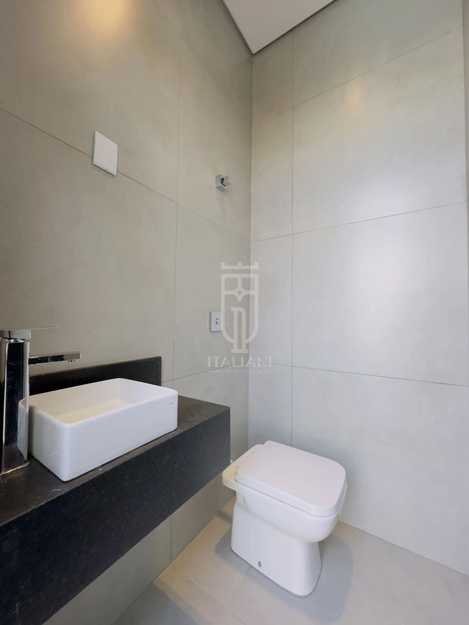 Imagens do imóveis Casa Térrea Com Piscina E 3 Quartos No Condomínio Reserva Da Mata