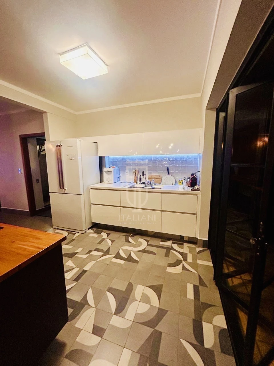 Imagens do imóveis Casa moderna e linear com 3 quartos sendo uma suíte com piscina de alto padrão Mogi Mirim Santa Cruz