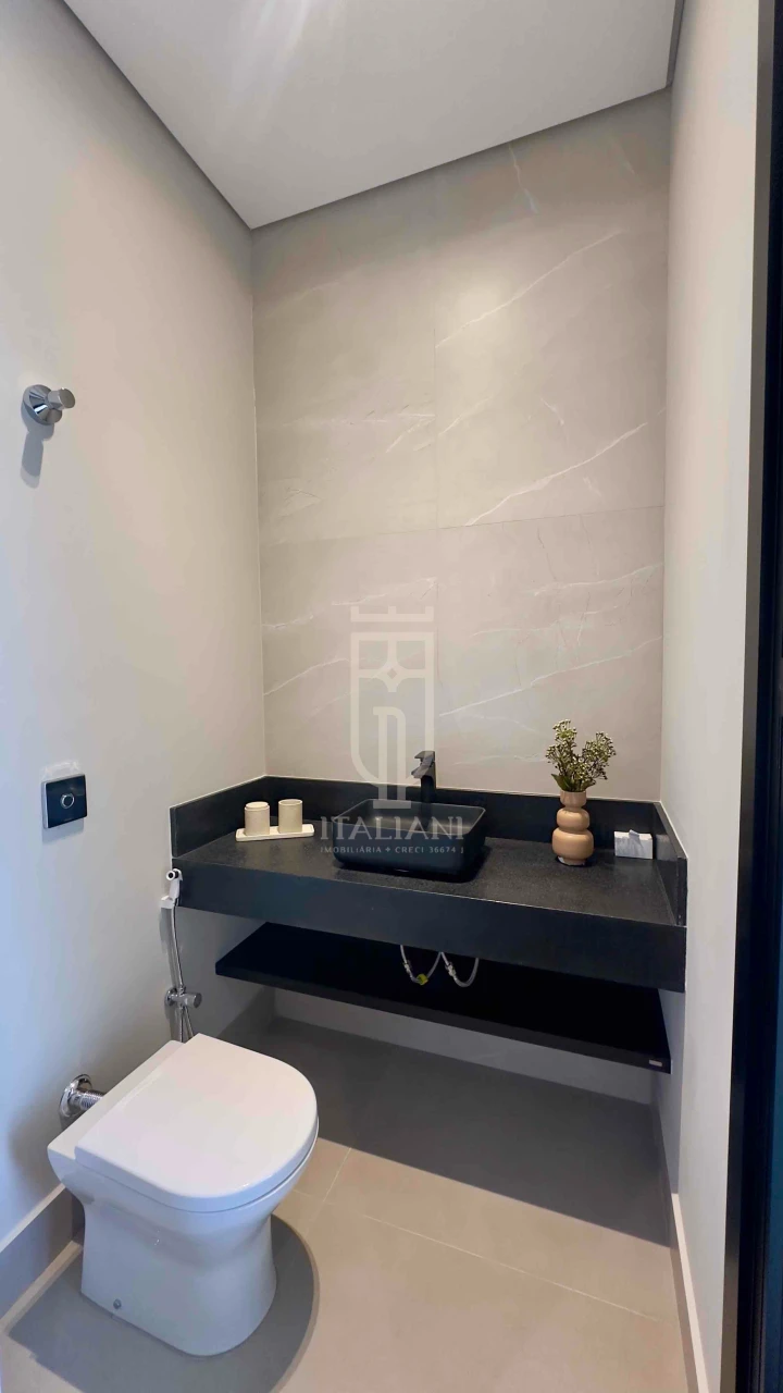 Imagens do imóveis Casa em condomínio com piscina e 3 suítes à Venda, Flor D’Aldeia, Mogi Mirim, SP