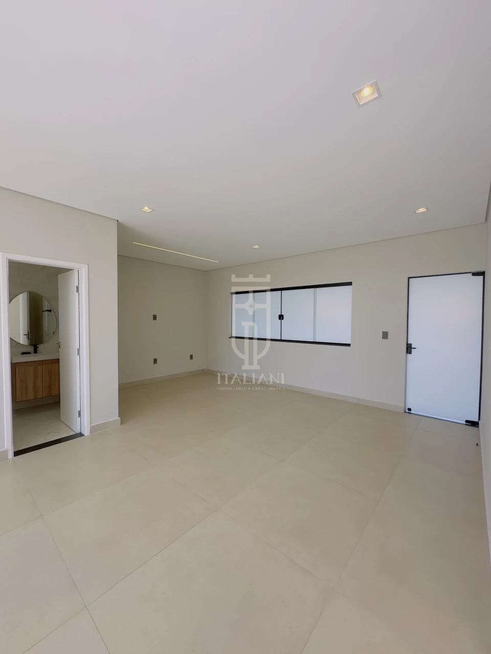 Imagens do imóveis Casa Com 3 Suítes E Area De Lazer Com Piscina No Morro Vermelho 2