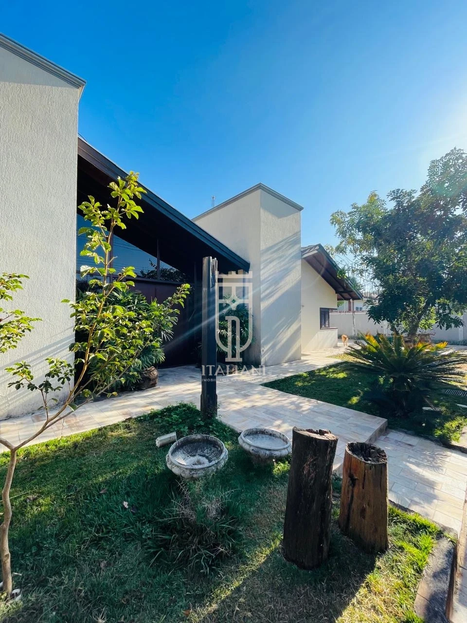 Imagens do imóveis Chácara com piscina em excelente localização em Mogi Mirim SP