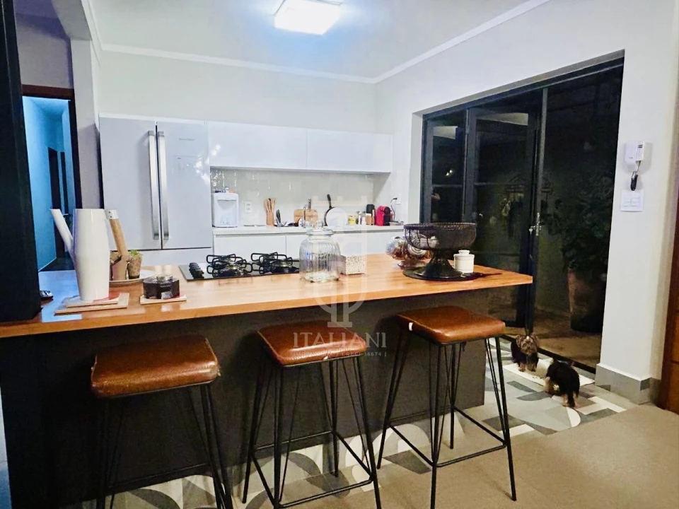 Imagens do imóveis Casa moderna e linear com 3 quartos sendo uma suíte com piscina de alto padrão Mogi Mirim Santa Cruz